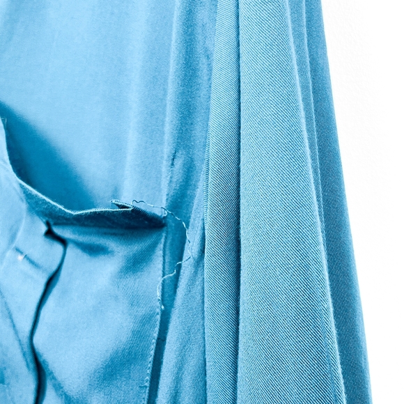 Denver Hayes Long Sleeve Blue Button-Up Blouse - Picture 4 of 10